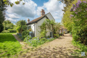 The White Cottage, The Common, Norwich NR14 8DZ