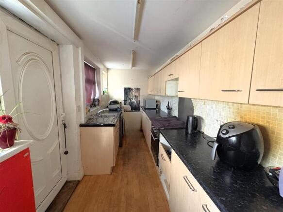 Kitchen.jpg