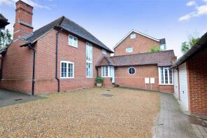 71b, The Street, Newnham ME9 0LW