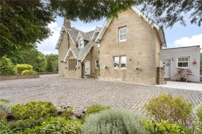 13 Forkneuk Road 1