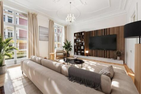Carlisle Mansions,
Carlisle Place, SW1P