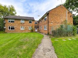 9, Greenwood, Green Lane, Horley RH6 9TJ