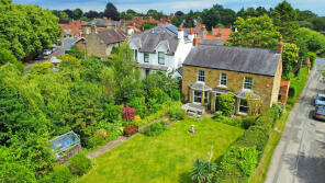 Fountain Cottage, Low Street, Scalby, Scarborough YO13 0QW
