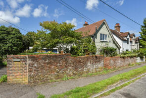 Bracken Cottage, Petersfield Road, Greatham, Liss GU33 6AS