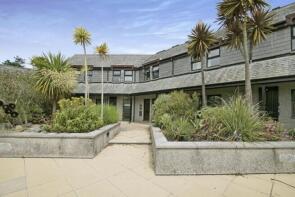 12, The Crags, Falmouth TR11 5HN