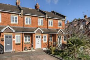 9, Scotts Mews, Priory Road, Ascot SL5 8SA