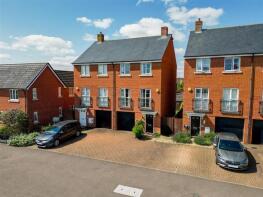 29, Redcurrant Avenue, Aylesbury HP18 0ZH