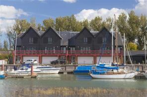 5 Shipwrights, North Quay, Sittingbourne ME9 9HL