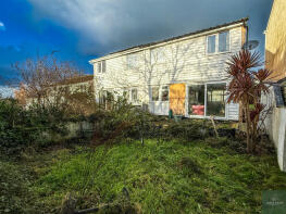 11, Northey Close, Shortlanesend TR4 9DA