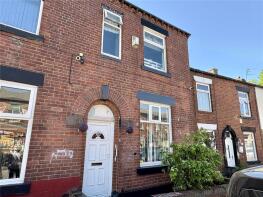 138, Roundthorn Road, Oldham OL4 1QN
