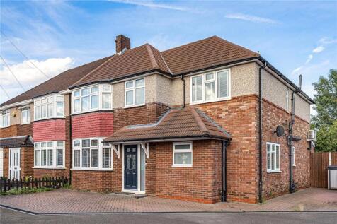 Avon Road, Sunbury-on-Thames, Surrey, TW16