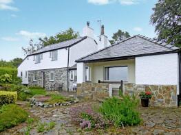 Pen Y Graig, Lon Ceunant, Caernarfon LL55 4SA