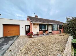 3, Ash Tree Place, Burnham-on-sea TA8 2LA
