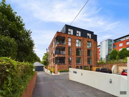 2 Barnfield Gate, Exeter