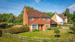 7, Shackleford Green, Godalming GU8 6EY
