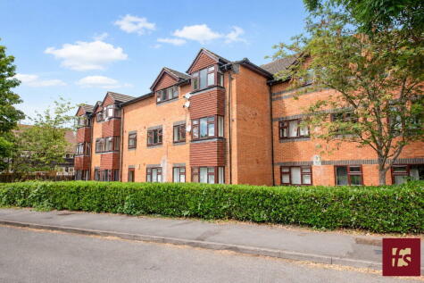 Emerson Court, Albert Walk, Crowthorne, RG45 7EB