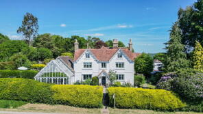 Southgate, Little Fowlers, Rye Road, Hawkhurst, Cranbrook TN18 5DA