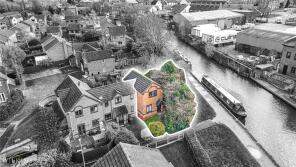 27, Somerset Close, Tamworth B78 3XH