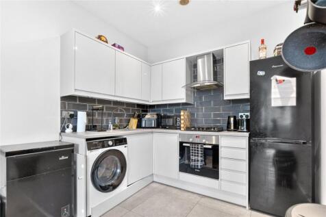 Opladen Way, Bracknell, Berkshire, RG12