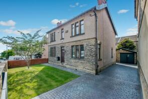 10, Ashfield, Bradford BD4 9RL