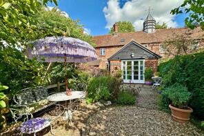 Court Cottage, Road Running Through Pyrton, Pyrton, Watlington OX49 5AP