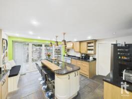 7 Woodbank, Middlewood Road, High Lane, Stockport SK6 8AU