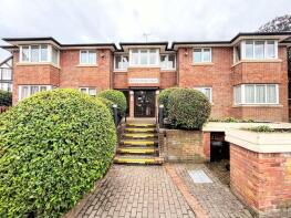 8, Crown Rose Court, Tring HP23 5AY