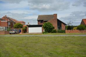 Elsworth, Landing Road, Gateforth, Selby YO8 9LF