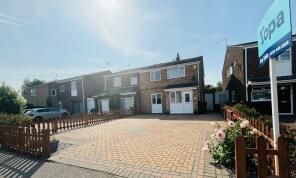 7, St Davids Road, Allhallows, Rochester ME3 9PW