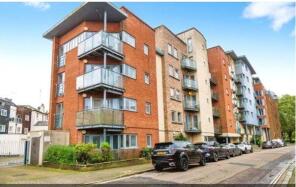 56, Orchard Place, Southampton SO14 3BW