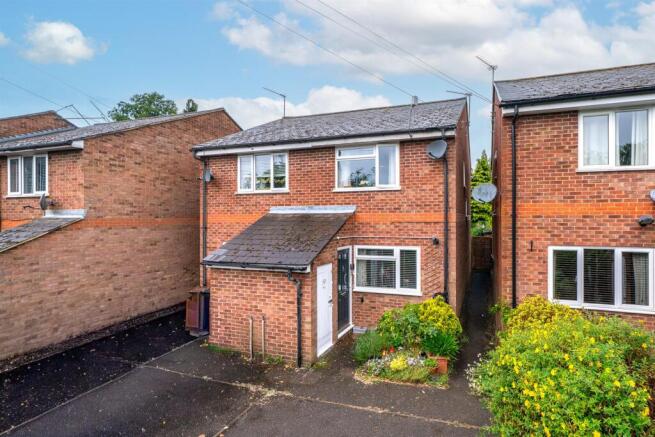 59-Upper-Heath-Rd-1001.jpg
