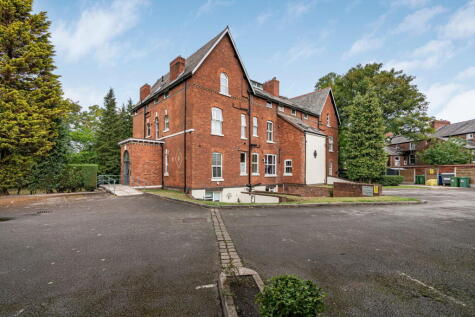 Heaton Moor Road, Stockport, SK4 4LN