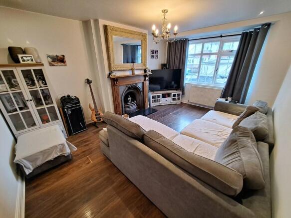 SITTING ROOM
