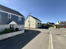 9, Carland View, Newquay TR8 5FF