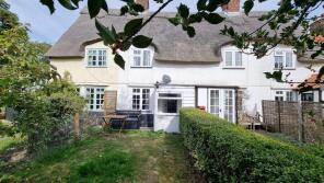 2, Shop Row, Church Road, Halesworth IP19 0AR