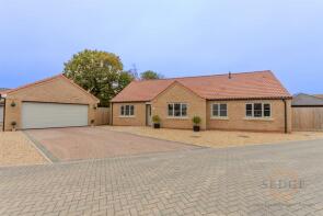 2, Cedar Close, Quadring, Spalding PE11 4GP