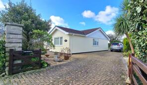 18, Chiverton Way, Penzance TR20 9PS