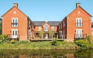 4, Wintour House, Guys Common, Rugby CV22 6NQ