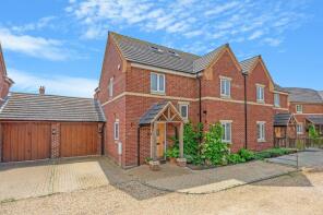 8, Pullman Close, Kettering NN14 1TJ