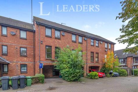 Farriers Close, Epsom