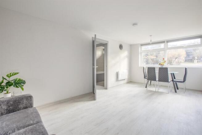 193 - 209 Chairborough Road, HP12 3UL (2 BED)-15.j
