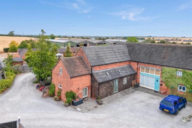 Yew Cottage, Wiggington