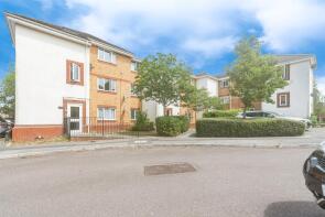 11, Redshank Court, Thatcham RG19 3UE