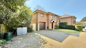 9, Marlborough Place, Lymington SO41 9LX