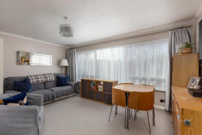5, Longbridge Road, Horley RH6 7EG
