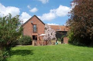 3, Battens Court, Ermin Street, Lambourn Woodlands, Hungerford RG17 7BW