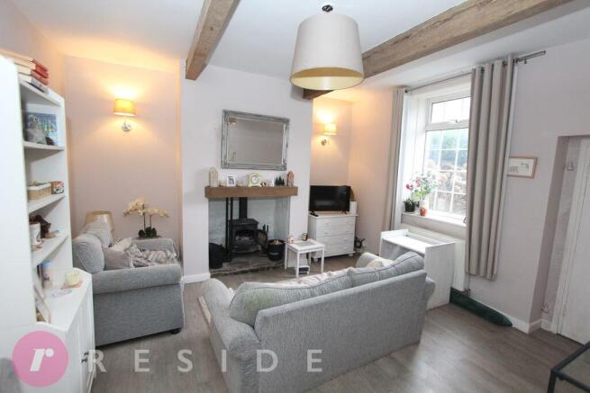 Lounge / Dining Area