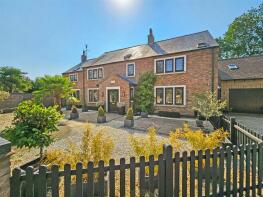 1, Oak Tree Close, Nottingham NG14 7HZ