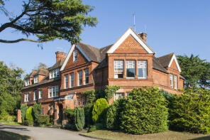 Flat 1, Wolsley House, Station Road, Goring, Reading RG8 9HE