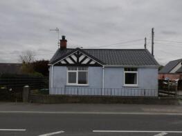 Tanaerau, A499 From Pontllyfni Post Office To Tai'n Lon Junction, Caernarfon LL54 5EG